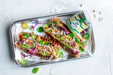 Vegane Hot-Dogs mit Biersenf